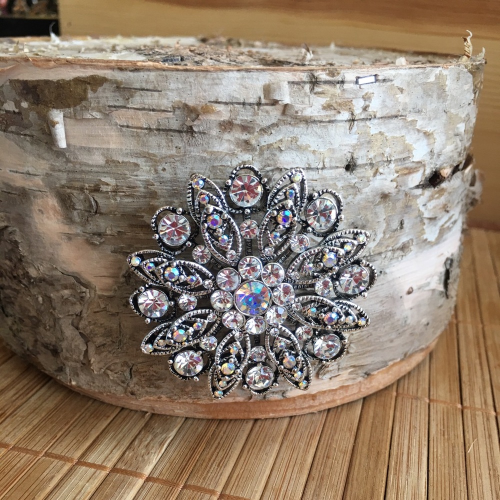 Brooch